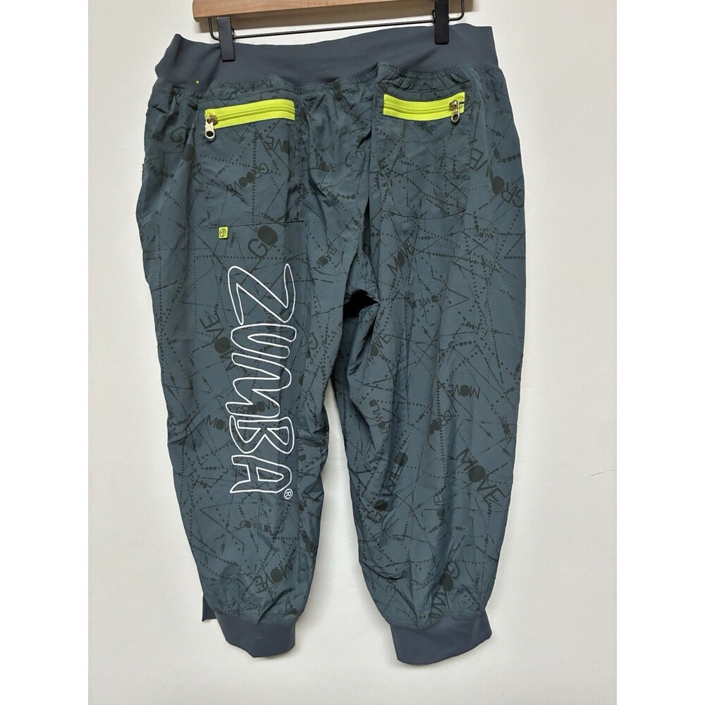 NWT Zumba XXLovely Way With Words Cargo Capri Dark And Dirty Slate Pants XXL